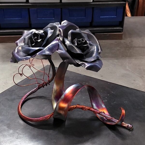 Us Copper Rose Sculpture 1661x Carbon